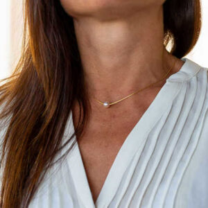 Collier et sa perle d'eau douce blanche