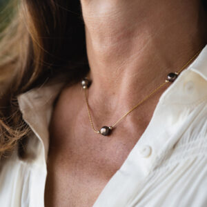 Collier femme et ses perles d'eau douce