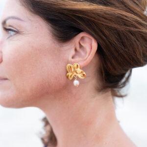 Clous d'oreilles Fleurs et ses perles d'eau - rose